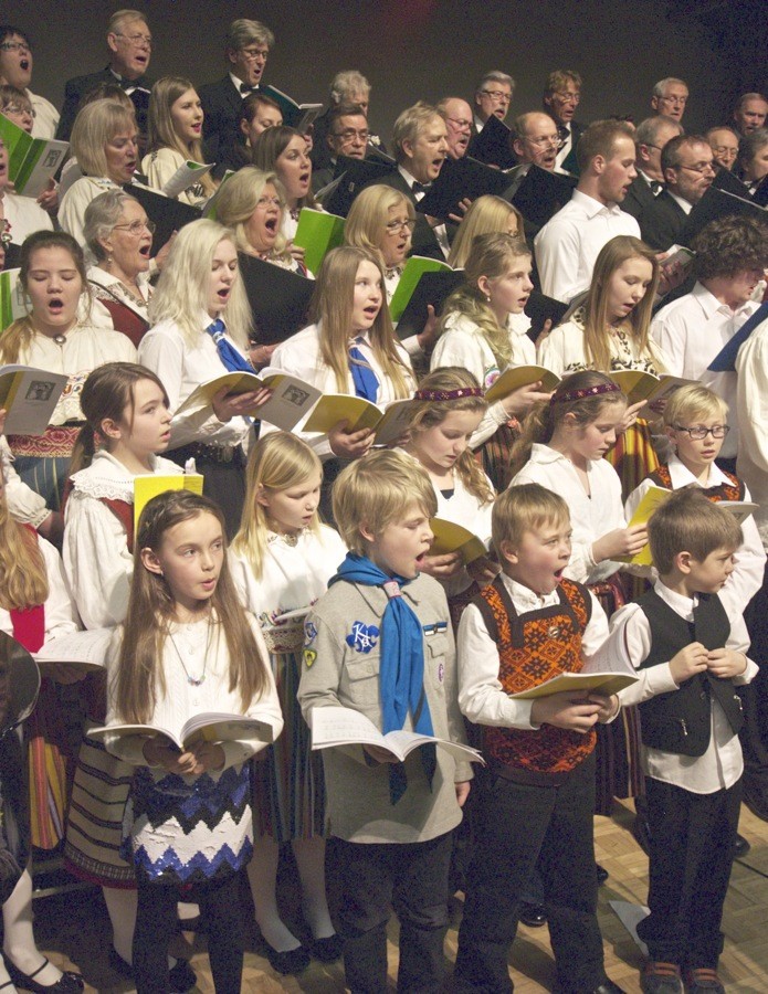 Estonian community in Toronto by Peeter Põldre Eesti Elu