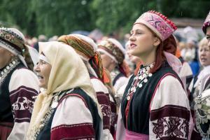 Estonian fashion – the folk costume