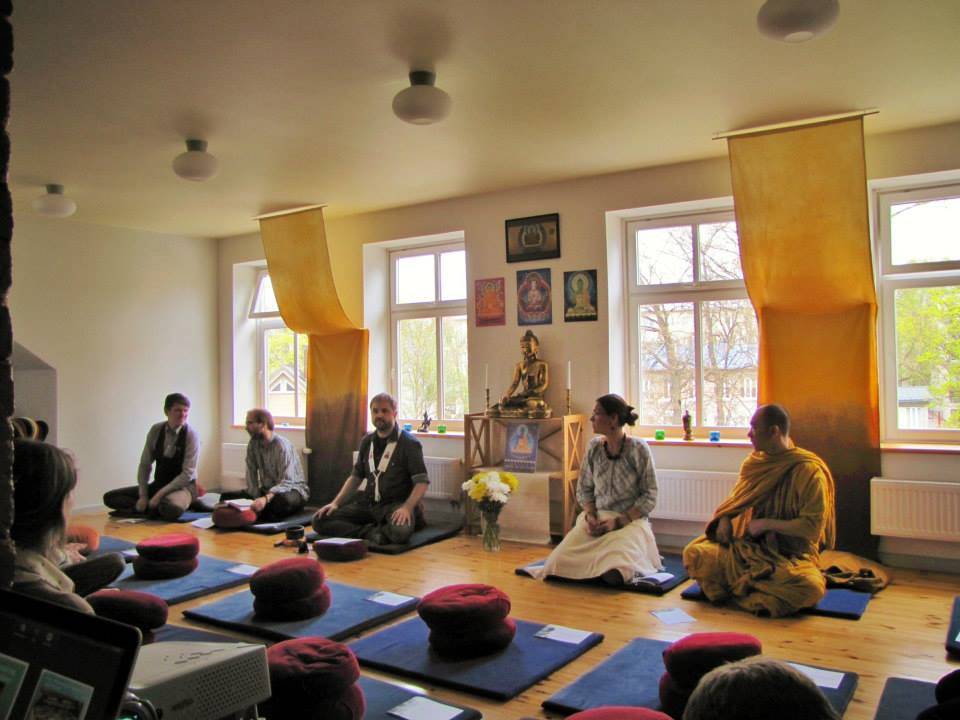 estonian-buddhists-in-2013-courtesy-of-budakoda-ee