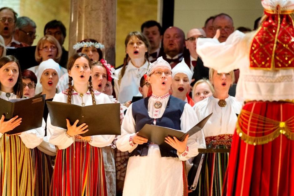 A small Estonian song festival creates excitement in Amsterdam