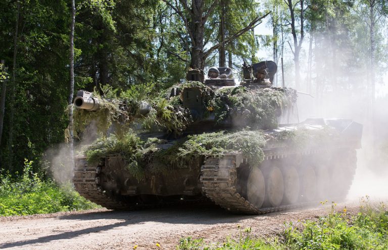 The UK to deploy more tanks to Estonia - Estonian World