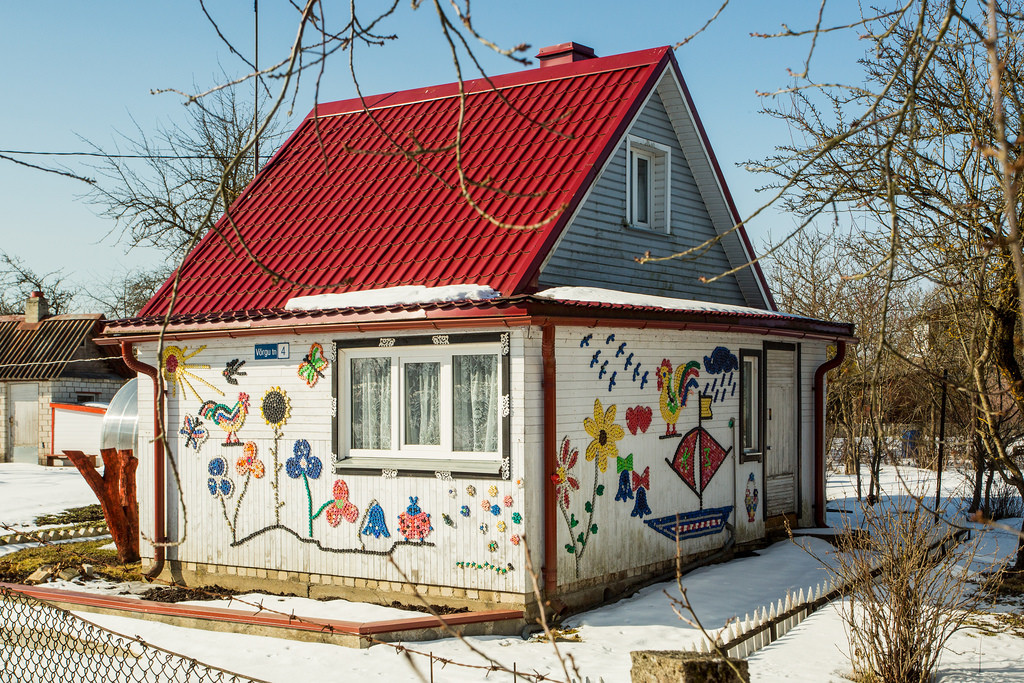 A private house in Narva. Photo by Aron Urb.