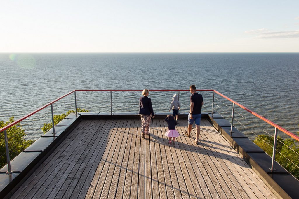 Estonian family by the sea. Photo by Visit Estonia.