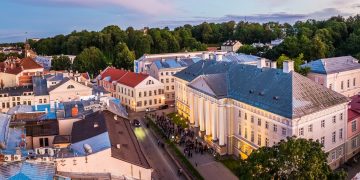 The main building of the University of Tartu. Photo by Kaupo Kalda.