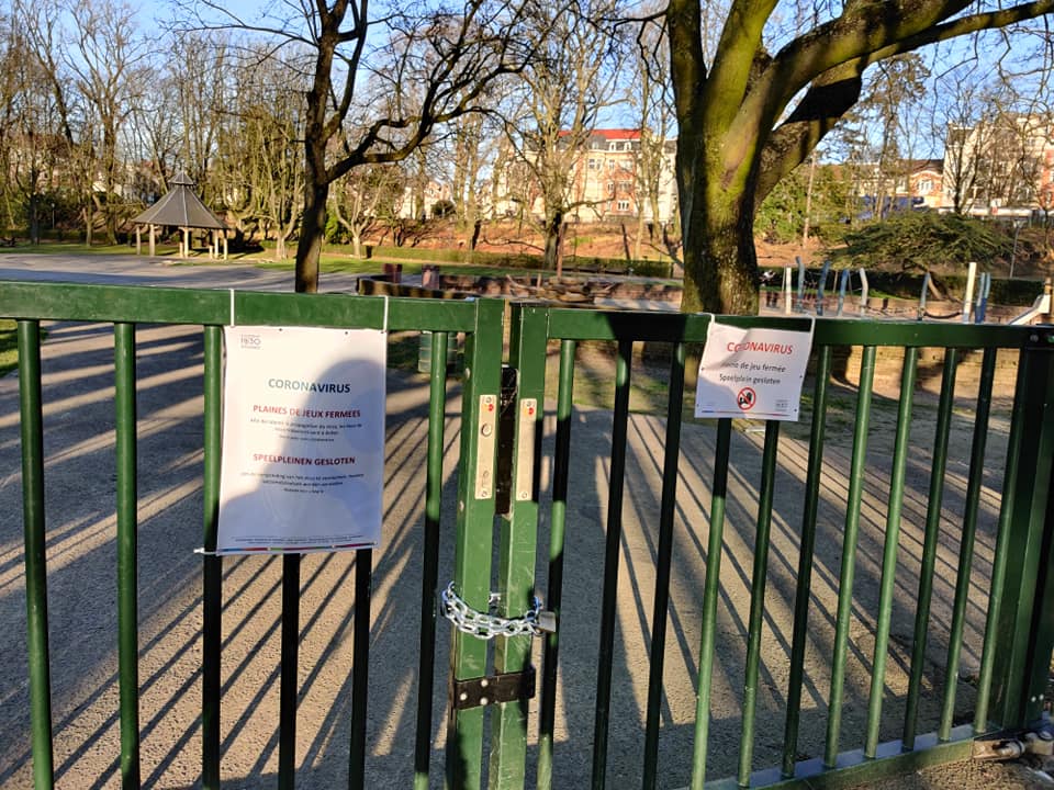 Children's playgrounds are closed. Photo by Silver Meikar.
