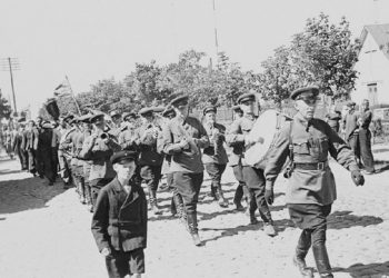 The Soviet troops in Tallinn in 1940.