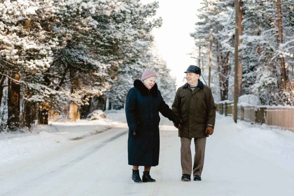 An elderly couple in Estonia in winter. Photo by Anete Toming.