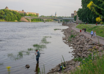 Narva riverside. Photo by Peeter Järvelaid.