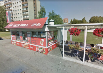 The fast food shack in the Tallinn borough of Mustamäe, where a young female gay couple was brutally attacked and beaten. Photo: Google Streetview.