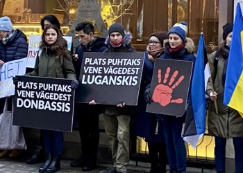 A demonstration in support of Ukraine in Tallinn on 23 February 2022. Photo by Silver Tambur.