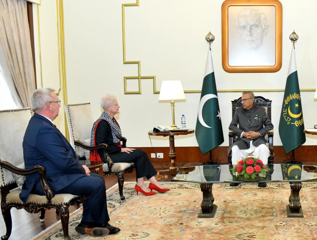 Estonian diplomat Riina Kionka and her husband, Lauri Lepik, talking to the Pakistani president, Arif Alvi, after she presented her credentials as the EU's new ambassador to the country. Photo from Kionka's Facebook.