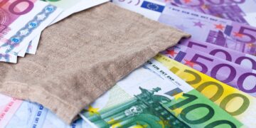 Euro banknotes. The image is illustrative. Photo by Lena Balk on Unsplash.