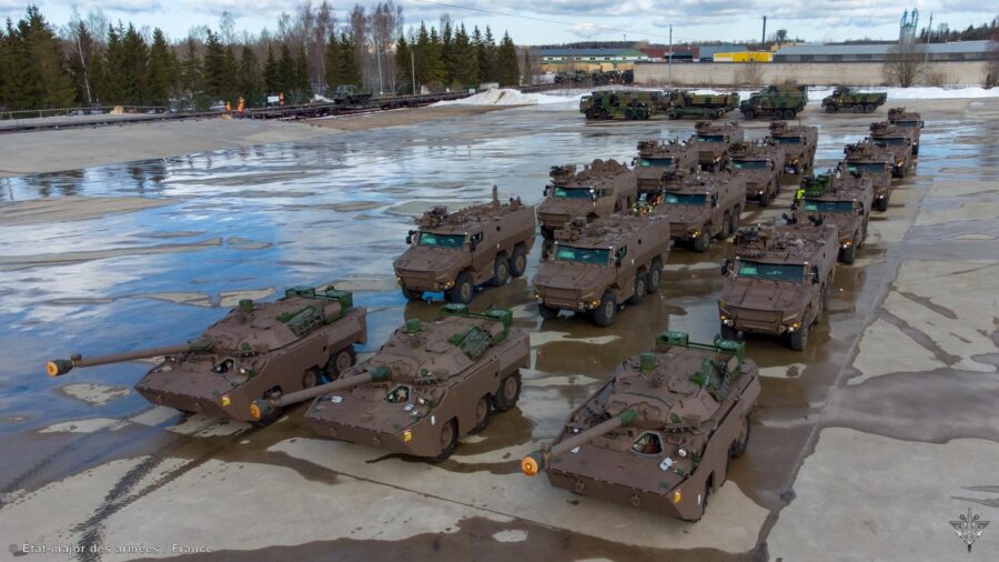 French Griffon vehicles and AMX10 tanks arrive in Estonia