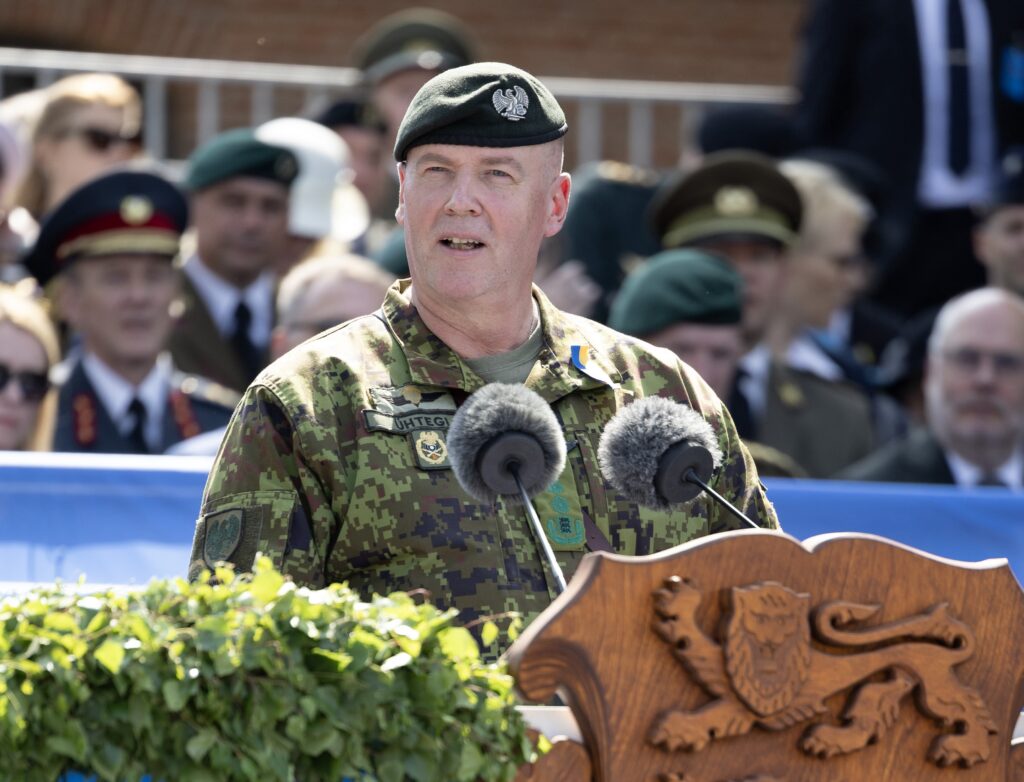 Major General Riho Ühtegi, the commander of the Estonian Defence League, speaking at the Victory Day celebrations in Viljandi on 23 June 2023. Photo by the Estonian Defence Forces.