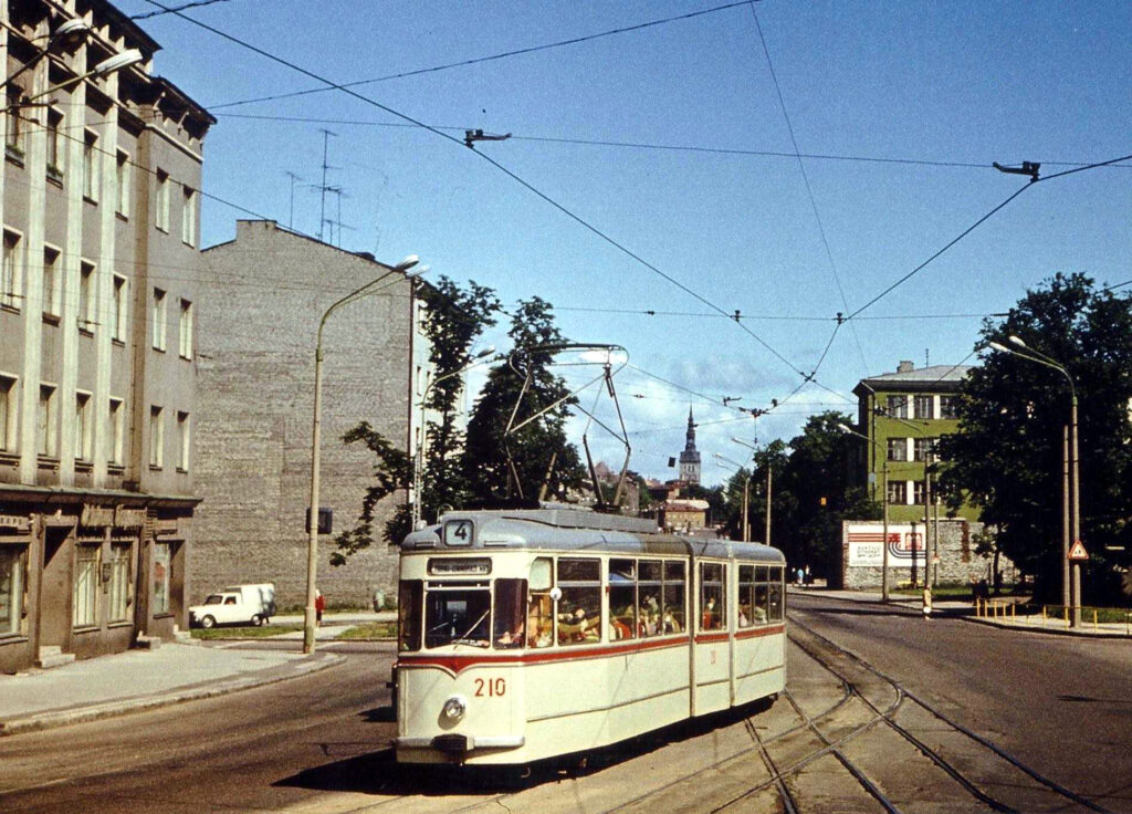 The Gotha G4 "bendy-tram" operating in Tallinn from 1965 to 1988. Photo by Tallinn's public transport company, TLT.