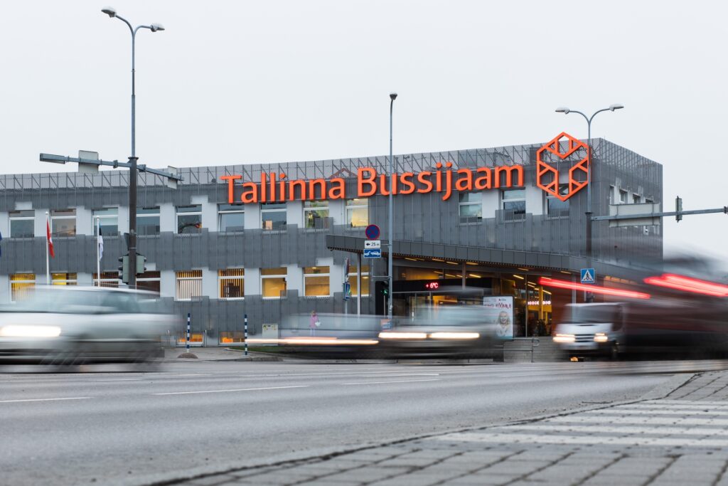 Traffic by the Tallinn Bus Station. Photo by Renee Altrov.