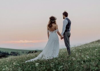 In 1993, the share of under-30s among all people getting married in Estonia was between 60% and 70%, whereas in 2023, only 24% of the newly married men and 34% of women were under 30 years old. Photo by Getty Images on Unsplash.