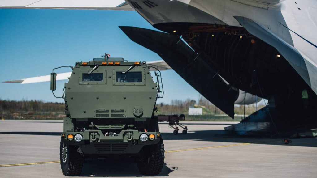 A US-supplied HIMARS launcher is unloaded from a Ukrainian Antonov An-124 Ruslan at Ämari Air Base, Estonia. Photo by Siim Verner Teder