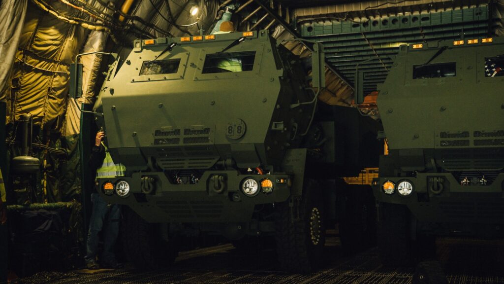 The US-supplied HIMARS launchers, transported aboard a Ukrainian Antonov An-124 Ruslan, arrived at Ämari Air Base, Estonia. Photo by Siim Verner Teder