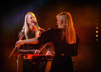 Duo Ruut performing at Tallinn Music Week 2025. Photograph by Andrea Forlani.