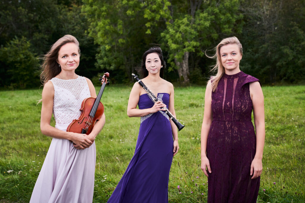 Soo-Young with her chamber music ensemble “Ensemble Auftakt” members, violinist Miina Laanesaar (left) and pianist Maila Laidna. The three women have been playing together for nine years and are also close friends. Photo: Private collection.