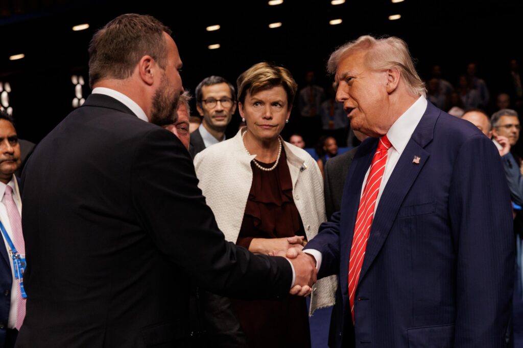 The Estonian foreign minister, Margus Tsahkna (left), meeting with the US president, Donald Trump. The Latvian foreign minister, Baiba Braže, in the middle. Photo by the Estonian foreign ministry.