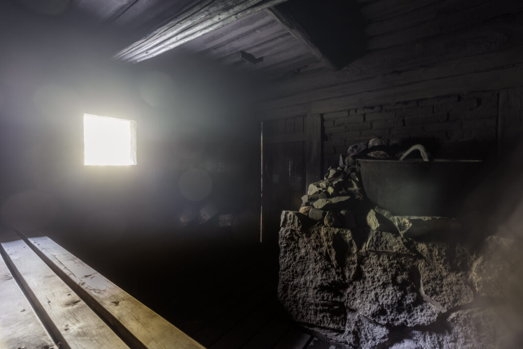 Smoke sauna. Photo by Silver Gutmann.