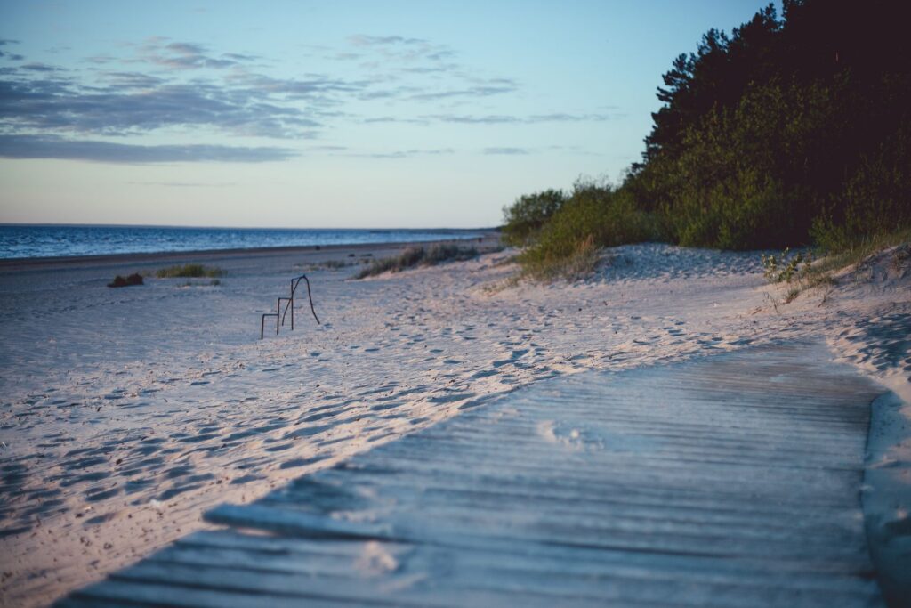 A sandy beach in Narva-Jõesuu, Estonia’s easternmost seaside resort. Photo by Mariann Liimal.
