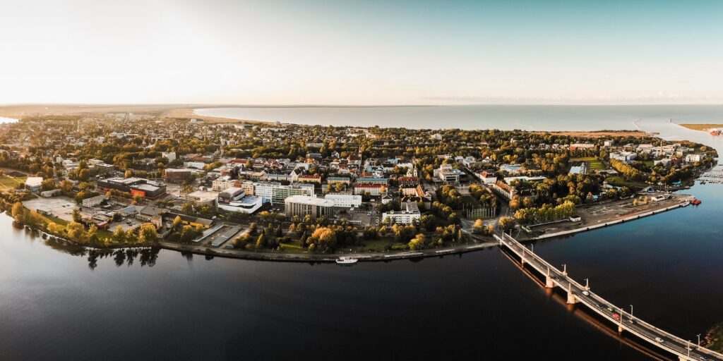 Pärnu is bordered by both the sea and the river. Photo by Priidu Saart.