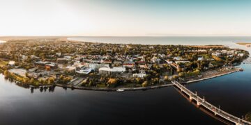 Pärnu is bordered by both the sea and the river. Photo by Priidu Saart.