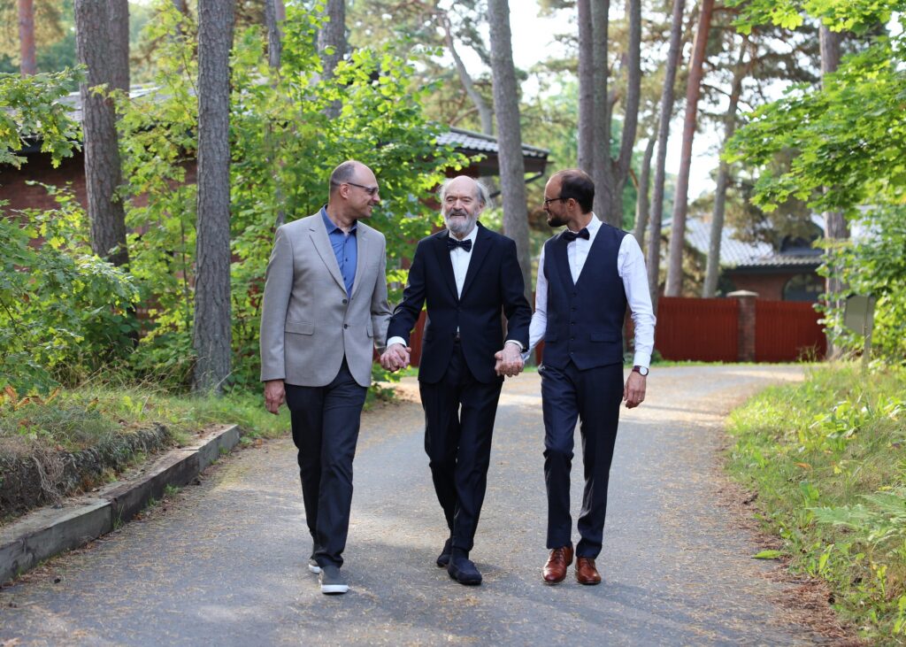 Arvo Pärt (centre) at the Arvo Pärt Centre, 11 September 2025. Photo by Birgit Püve.