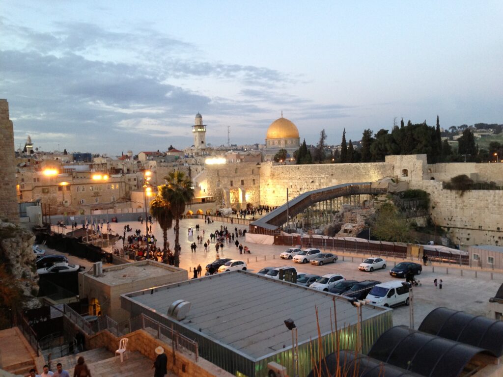 The Old Town of Jerusalem and the Wailing Wall at dusk. Photo by Sten Hankewitz.
