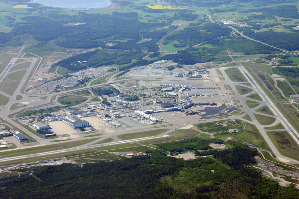 Stockholm's Arlanda Airport in 2004. Photo by Brorsson, shared under the CC BY-SA 3.0 licence.