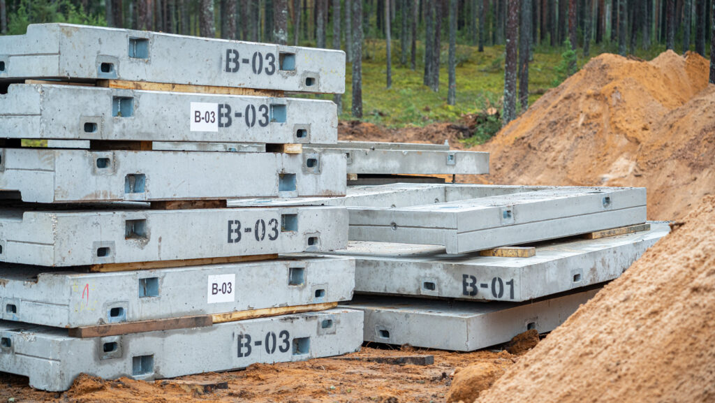 Estonia has begun installing the first bunkers in southeastern Estonia near the Russian border, part of a wider Baltic Defence Line. Photo: Hendrik Tali/ECDI