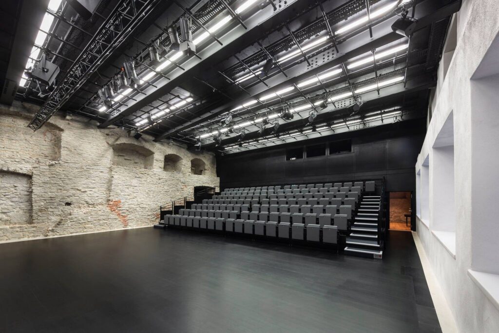 The 10th edition of the Global Estonian virtual forum will be broadcast on Friday, 5 December at 6pm Estonian time (4 pm UK time), filmed at Theatrum in Tallinn’s Old Town. Photo by Kaido Haagen.