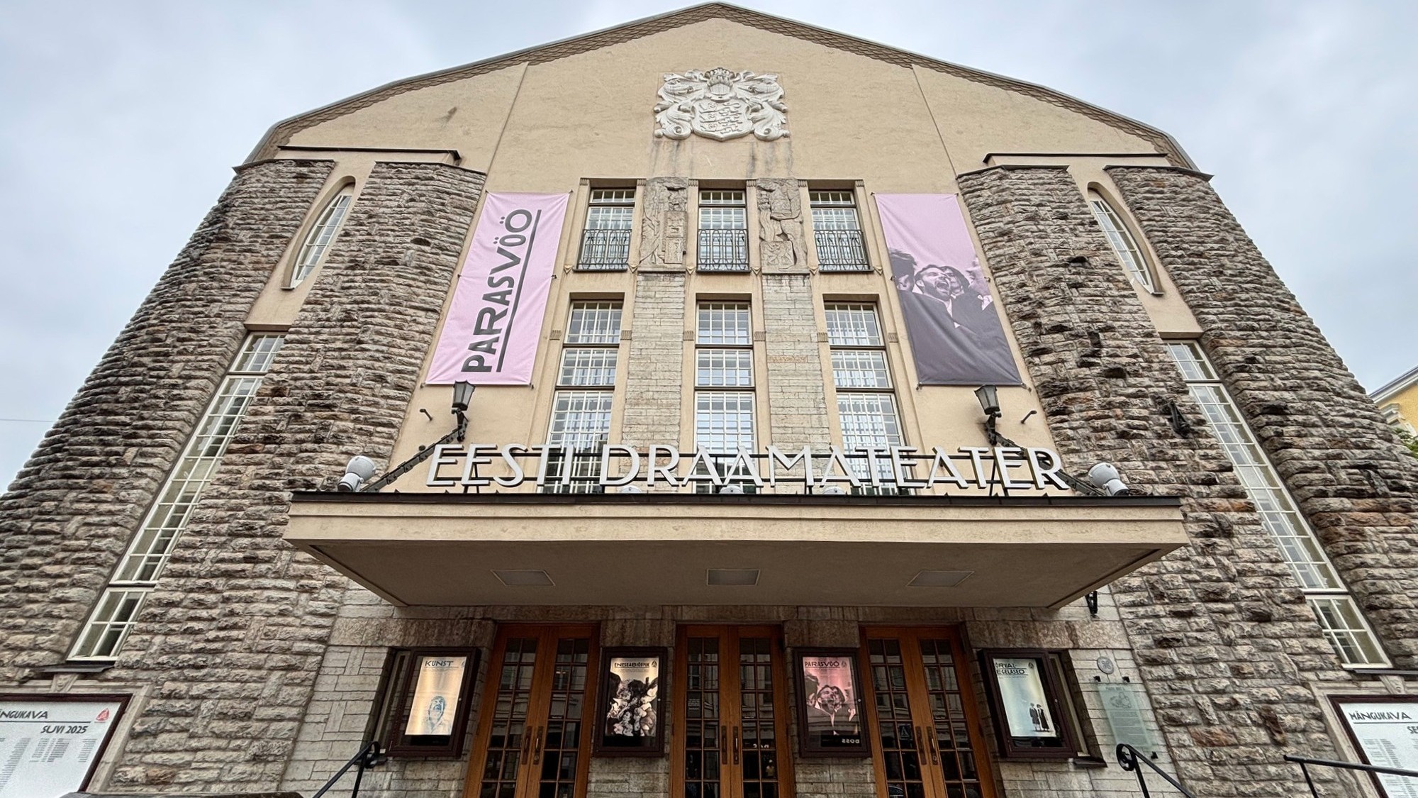 Estonian Drama Theatre opens performances to English-speaking audiences