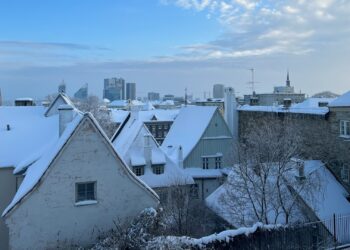 Tallinn's Old Town. Photo by Siret / Unsplash.