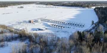 One of the largest battery parks in continental Europe was opened in Kiisa, Estonia, on 3 February. The storage capacity of the battery park is 200 MWh and it’s the first of two strategic projects designed to stabilise the regional power system following the Baltics’ synchronisation with the European continental grid. Photo by Corsica Sole.