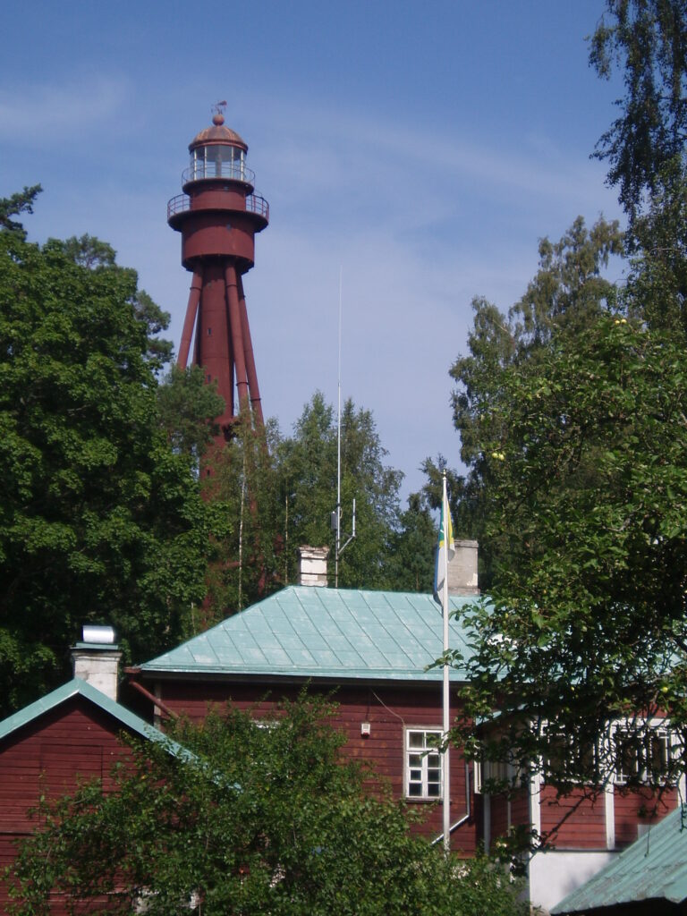 The island is also known for its cultural landmarks, including a 19th-century lighthouse believed to have been designed by Gustave Eiffel. Photo by Liisa Veerus, CC BY-SA 3.0 EE licence.