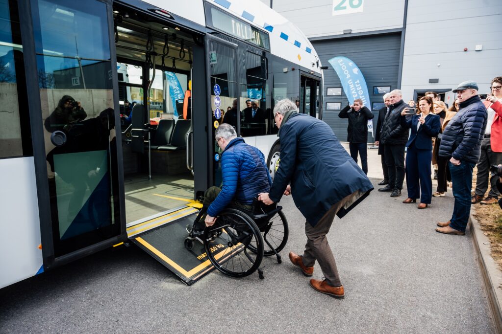The new trolleybuses feature step-free access and ramps for wheelchair users and passengers with prams. Photo by Ellen Rudi.