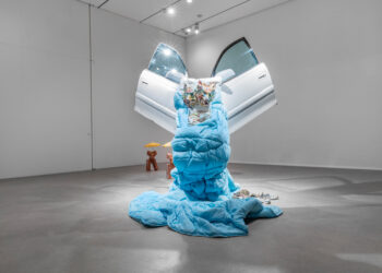 Kris Lemsalu, Car2Go, 2016. Installation (metal construction, glass, plastic, bricks, blankets, ceramics and textiles). Centre Pompidou. Photo by Julien Gremaud.