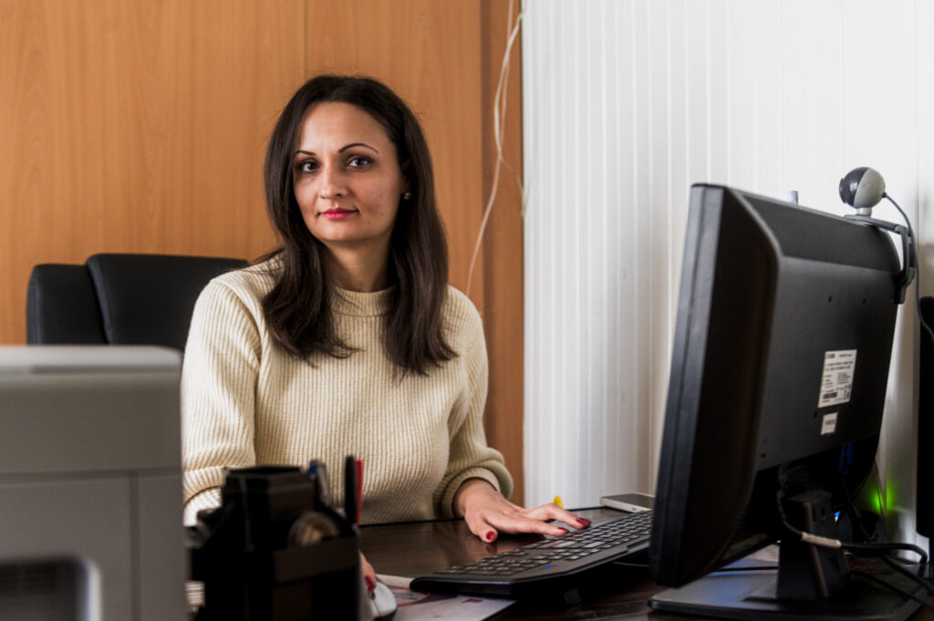 Amid a busy semester, Dr Cristina Morari and her colleagues at Moldova State University took on the challenge of developing the third module of the course. Photo by Iurie Gandrabura.