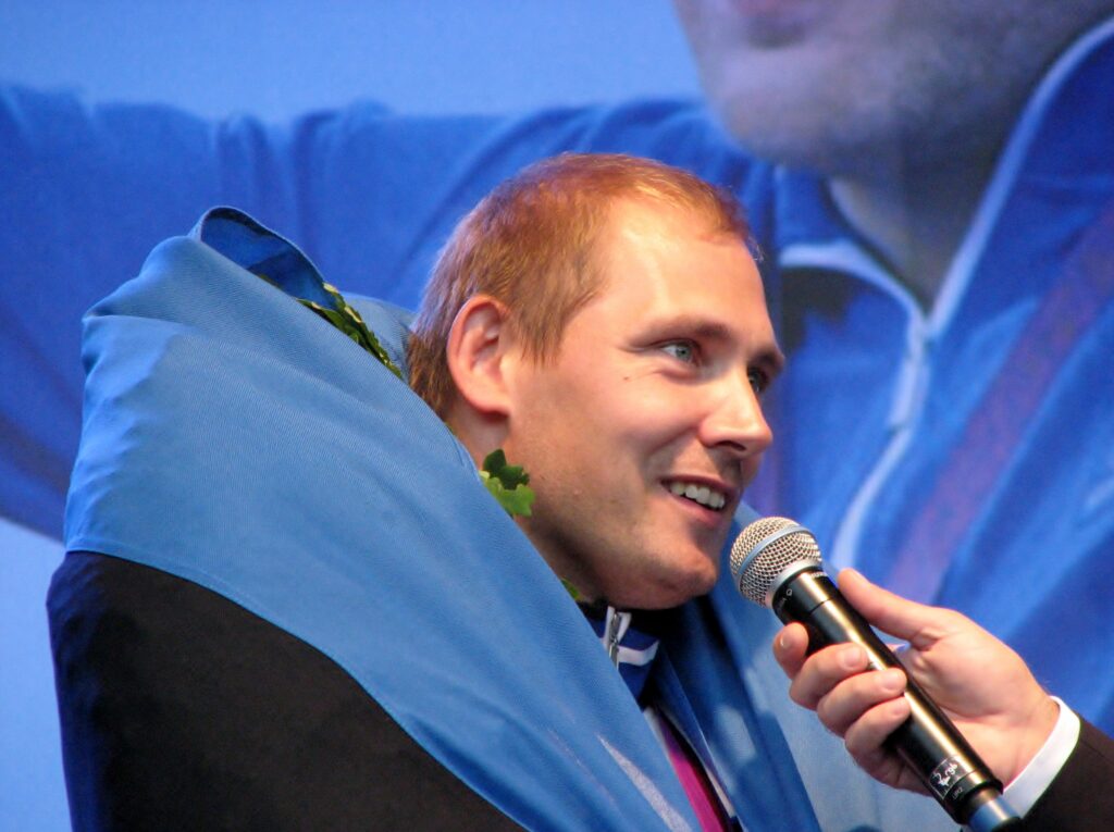 Gerd Kanter, pictured after the London Olympics, will serve as acting head of the Estonian Olympic Committee until new elections are held following Kersti Kaljulaid’s removal. Photo: Ave Maria Mõistlik / CC BY-SA 3.0.