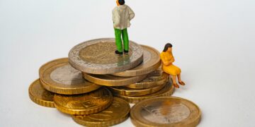 Estonia recorded its lowest gap on record in 2025, though women still earned 12.2 per cent less per hour than men. Photo: Mathieu Stern / Unsplash.