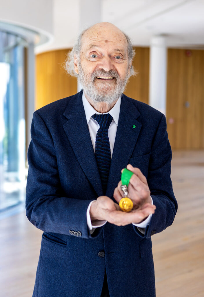 Arvo Pärt holds the Goethe Medal, becoming the first Estonian to receive the prestigious German cultural honour. Photo by Birgit Püve.