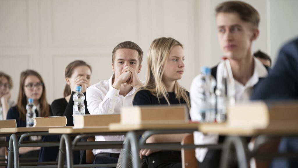 Students attend a lesson at an Estonian school. Estonia remained among the world’s top 10 education systems in PISA 2025, although its reading scores fell to their lowest level since the country began taking part. Photo by Aivo Kallas.