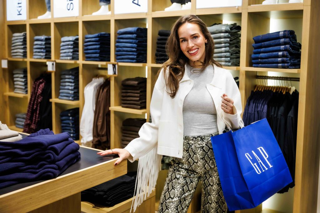 Estonian fashion and lifestyle blogger Kristjaana Mere at Gap’s new store in Tallinn. Photo: Kalev Lilleorg.