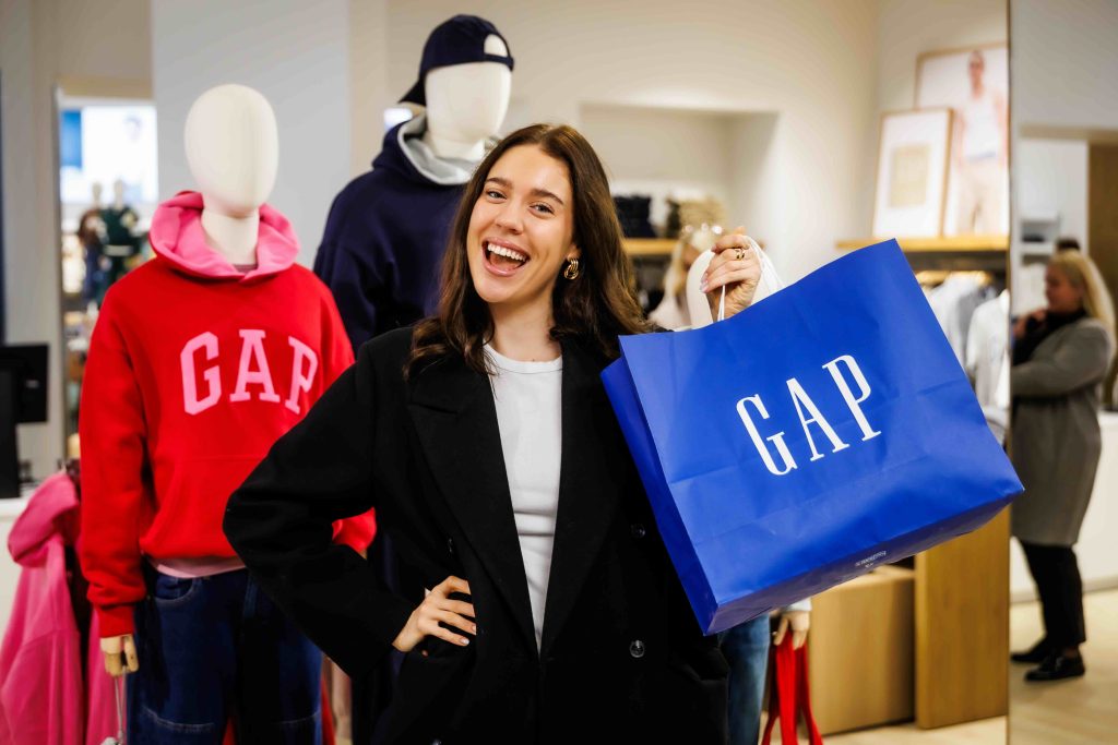 Estonian content creator Laura Rannaväli at the opening of Gap’s first Estonian store. Photo: Kalev Lilleorg.