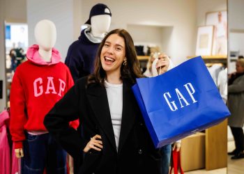 Estonian content creator Laura Rannaväli at the opening of Gap’s first Estonian store. Photo: Kalev Lilleorg.