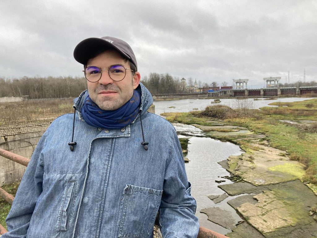 Francisco Martínez at Kreenholm in Narva. Photo: Andrés Mourenza.